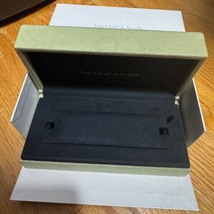 Van Cleef & Arpels velvet Green bracelet box with white outer box